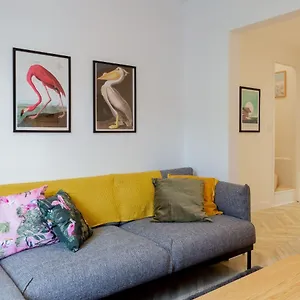Bright & Airy 2bd - 10 Mins Walk To Chelt Centre! Holiday home