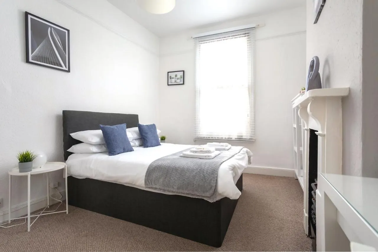 Holiday home St George'S Place - Fab Cheltenham Town House Villa United Kingdom